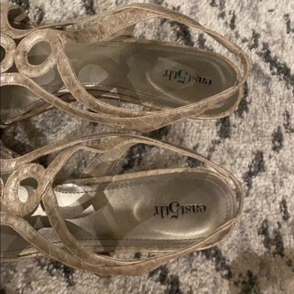 Snake pattern heel sandal - Picture 4 of 4